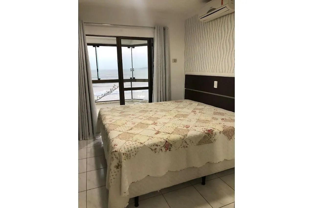 Apto Almeida E Moraes Frente Mar Meia Praia Itapema 0*,  Brazília