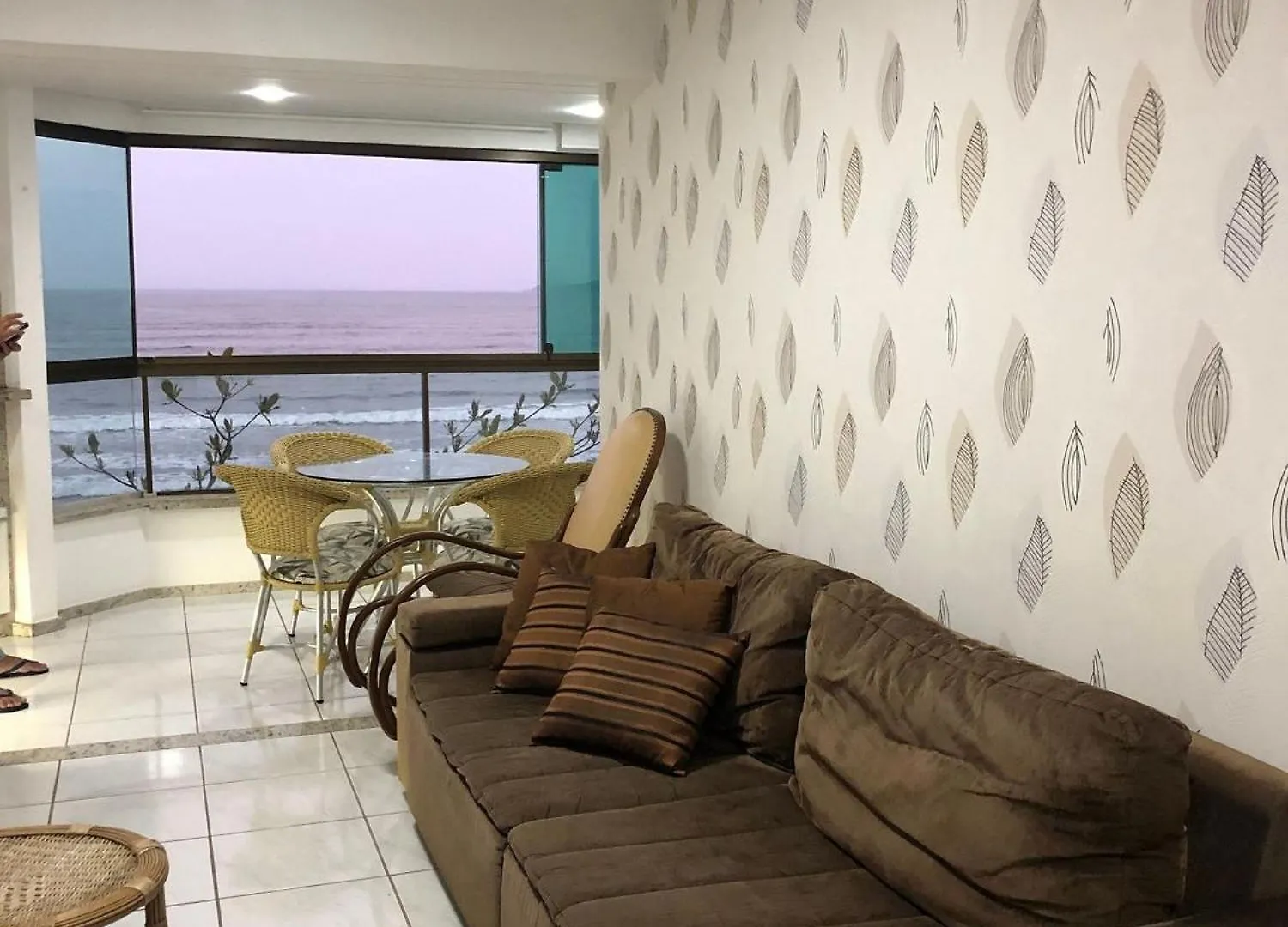 Apto Almeida E Moraes Frente Mar Meia Praia Itapema Apartman